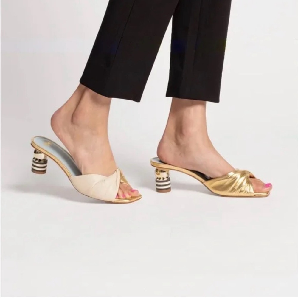 Frances Valentine Two-Tone Gold and Cream Knot-Front Mules